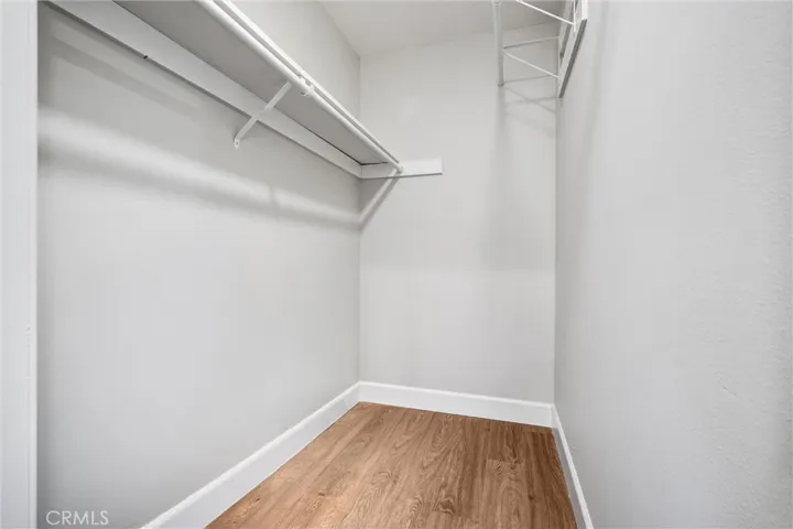 upstairs bedroom 4 WIC
