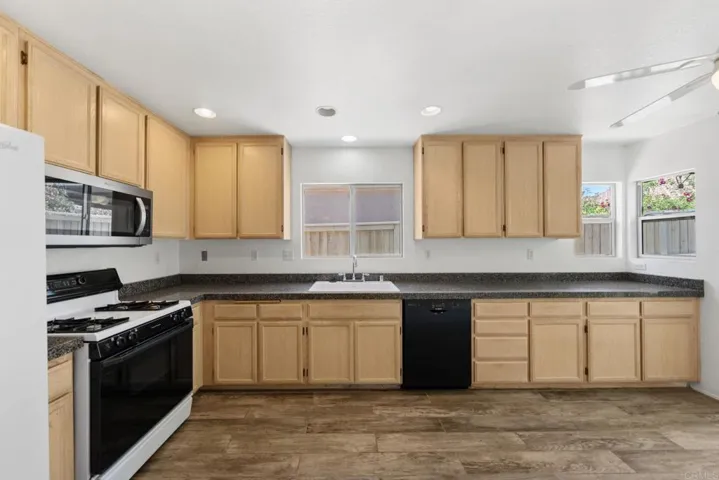 40684 Corte Albara, Murrieta, California 92562