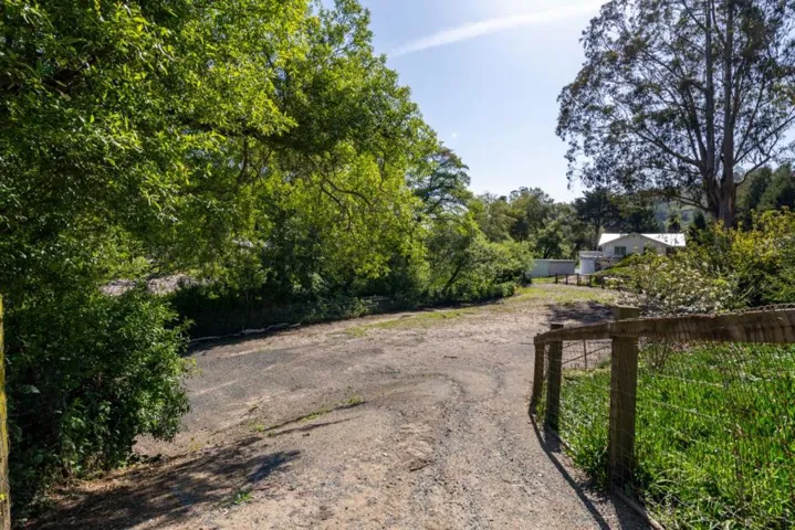 2570 Purisima Creek Road, Half Moon Bay, California 94019