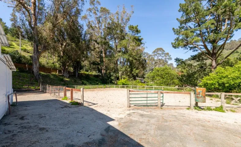 2570 Purisima Creek Road, Half Moon Bay, California 94019