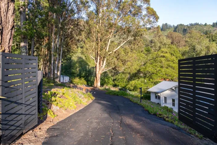 2570 Purisima Creek Road, Half Moon Bay, California 94019