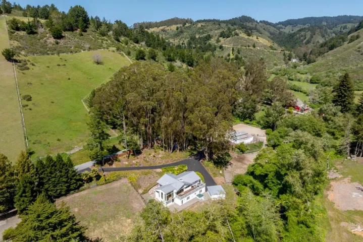 2570 Purisima Creek Road, Half Moon Bay, California 94019