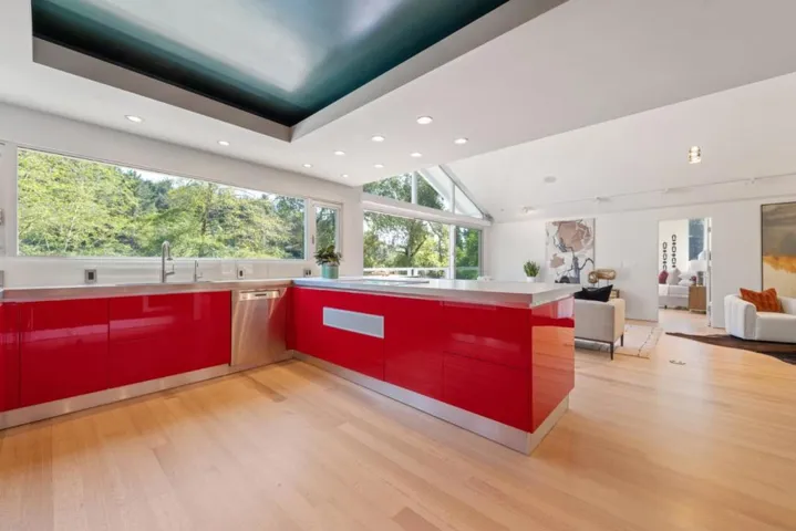 2570 Purisima Creek Road, Half Moon Bay, California 94019