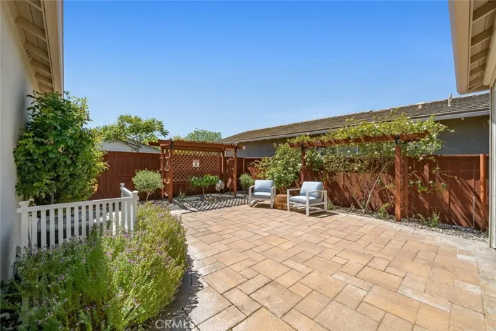2563 Clubhouse, Paso Robles, California 93446