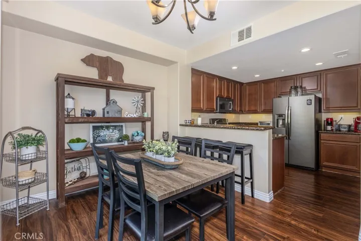 Dining Room & Kitchen