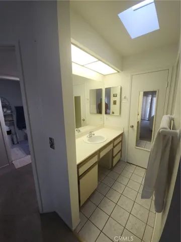 203 Park Shadow, Baldwin Park, California 91706