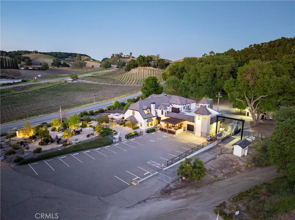 Prime Location on the Corner of Hwy46 West and Vineyard Drive