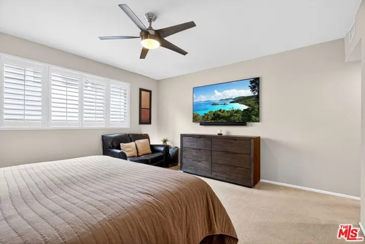 831 S Gretna Green Way 103, Los Angeles, California 90049