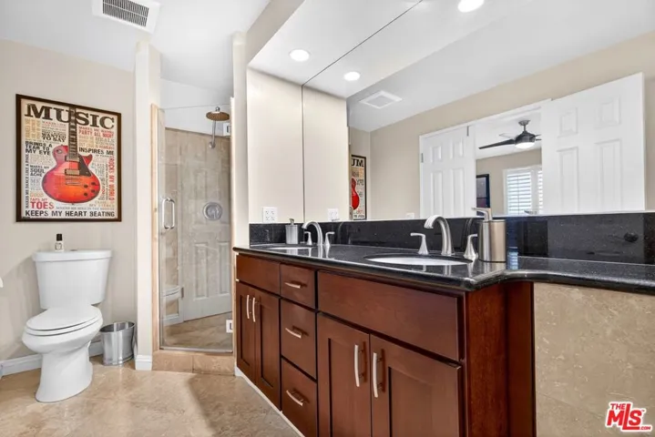 831 S Gretna Green Way 103, Los Angeles, California 90049
