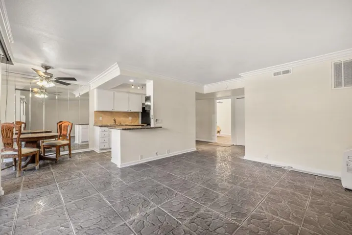 004_400nsunriseway13616_842