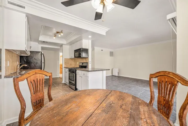 008_400nsunriseway13614_315