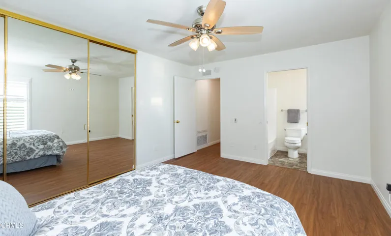 20 1106 Village 1 (Camarillo CA)