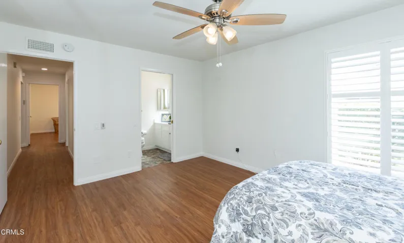 21 1106 Village 1 (Camarillo CA)