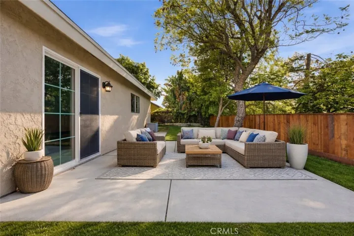 Virtually Staged, original photo follows