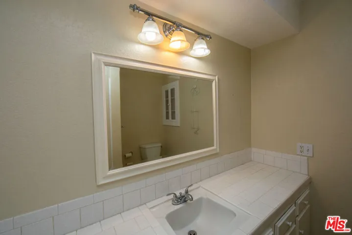 1956 Leven Avenue, Camarillo, California 93010