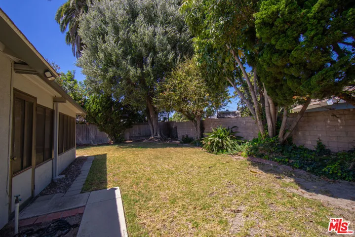 1956 Leven Avenue, Camarillo, California 93010