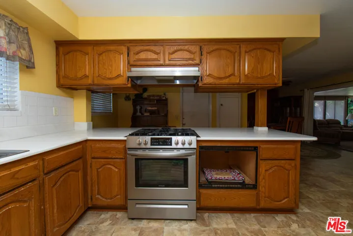1956 Leven Avenue, Camarillo, California 93010