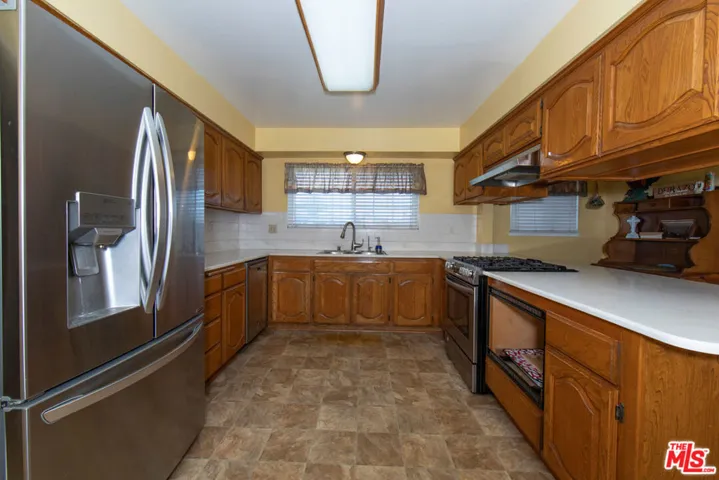 1956 Leven Avenue, Camarillo, California 93010