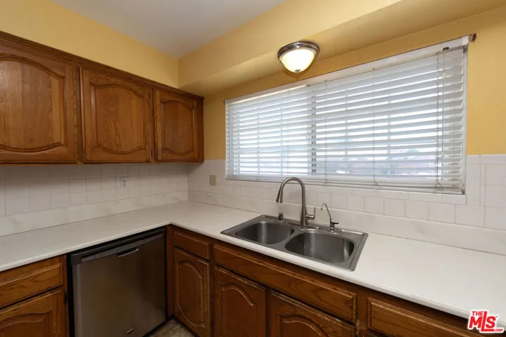1956 Leven Avenue, Camarillo, California 93010