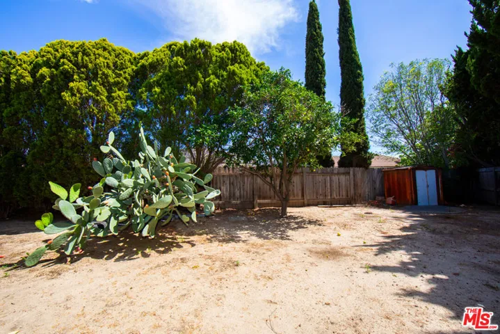 Large side yard ADU?