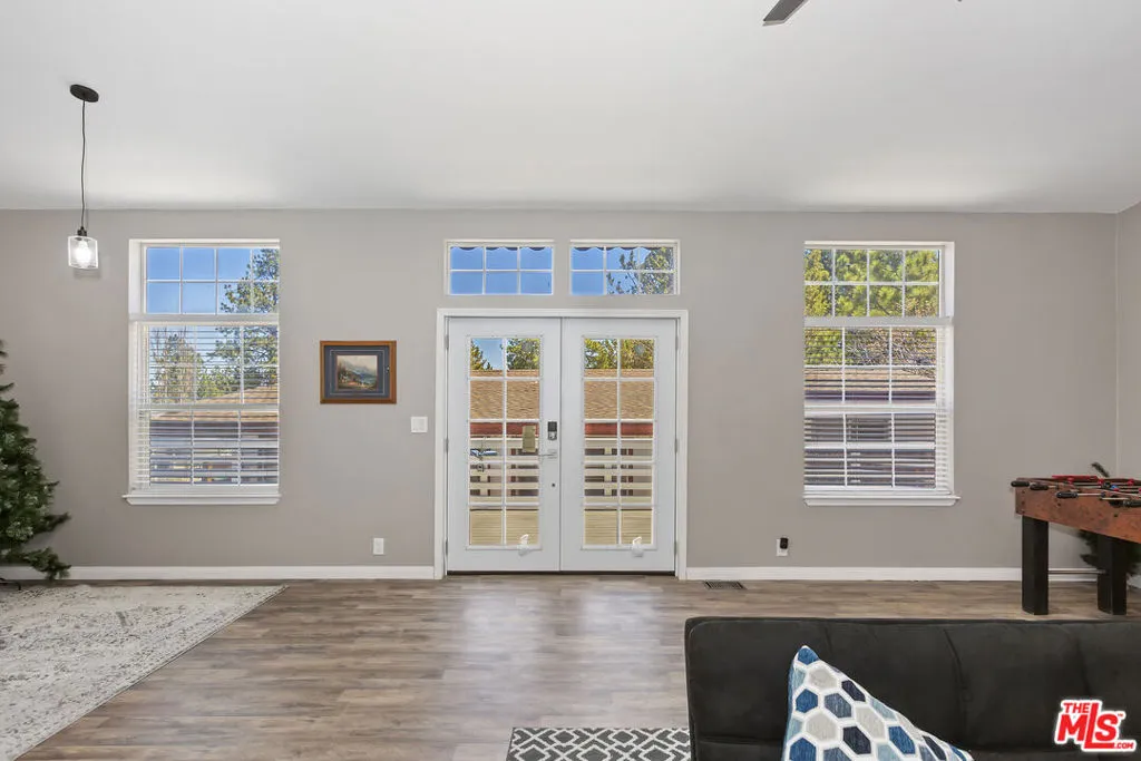 Entry to Open Family Room