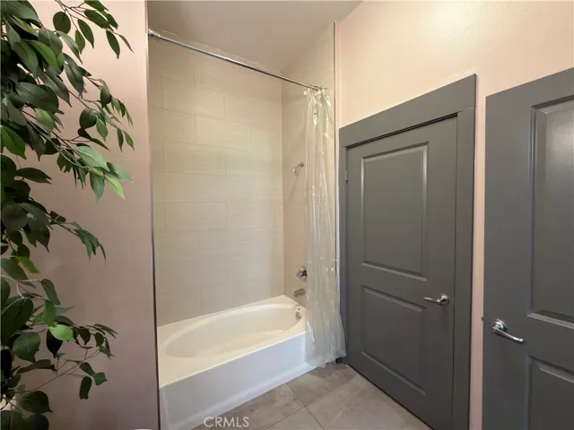 Secondary Bath