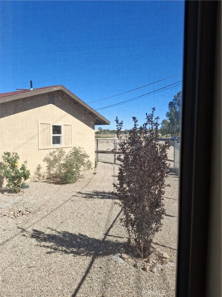 side yard