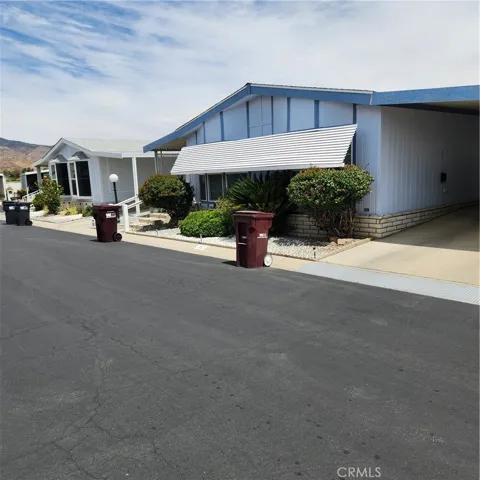 24600 Mountain Avenue 92, Hemet, California 92544