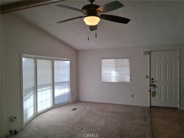 24600 Mountain Avenue 92, Hemet, California 92544