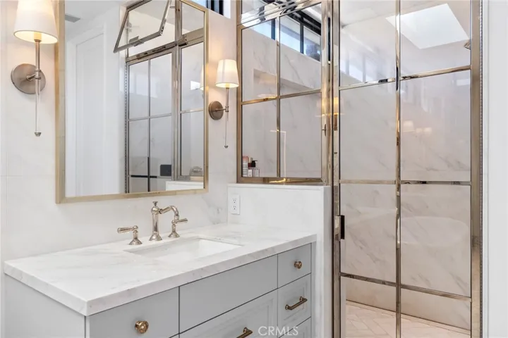 2428 The Strand, Hermosa Beach, California 90254