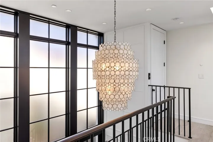 2428 The Strand, Hermosa Beach, California 90254