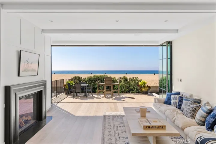 2428 The Strand, Hermosa Beach, California 90254