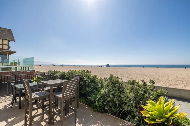 2428 The Strand, Hermosa Beach, California 90254