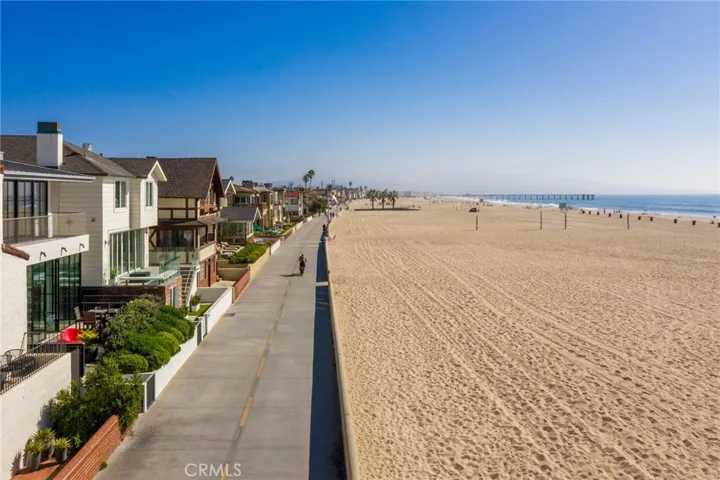 2428 The Strand, Hermosa Beach, California 90254