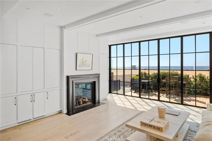 2428 The Strand, Hermosa Beach, California 90254