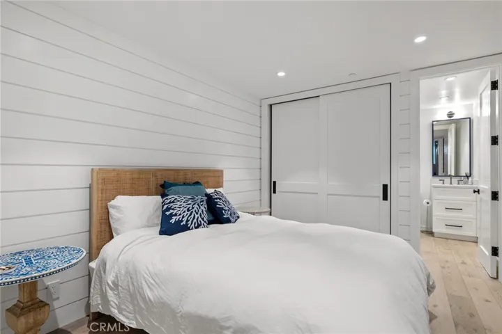 2428 The Strand, Hermosa Beach, California 90254
