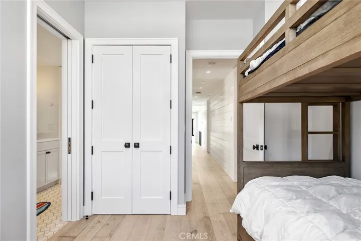 2428 The Strand, Hermosa Beach, California 90254