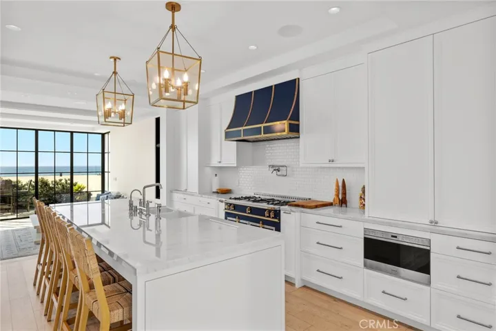 2428 The Strand, Hermosa Beach, California 90254