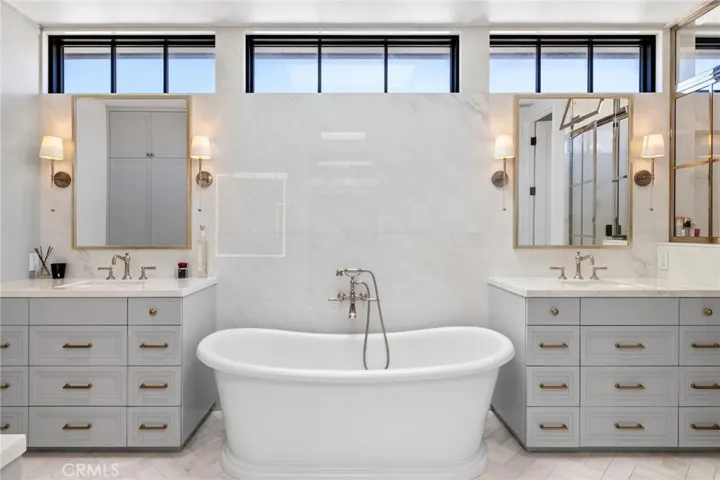 2428 The Strand, Hermosa Beach, California 90254