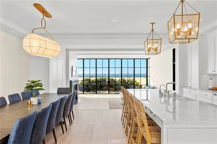2428 The Strand, Hermosa Beach, California 90254