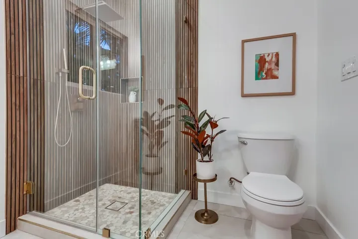 4016 6th Avenue, Leimert Park, California 90008