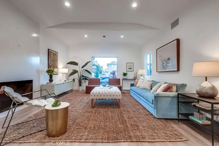 4016 6th Avenue, Leimert Park, California 90008