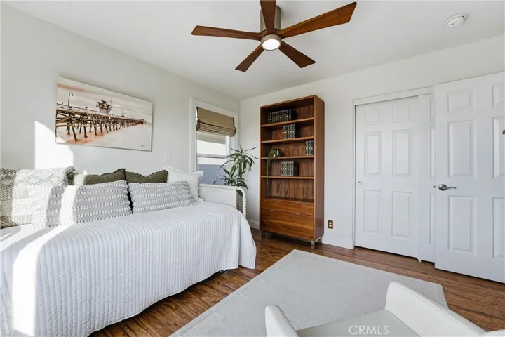 Upstairs bedroom #2