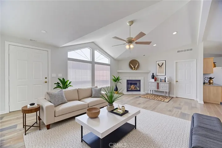 Living room VS