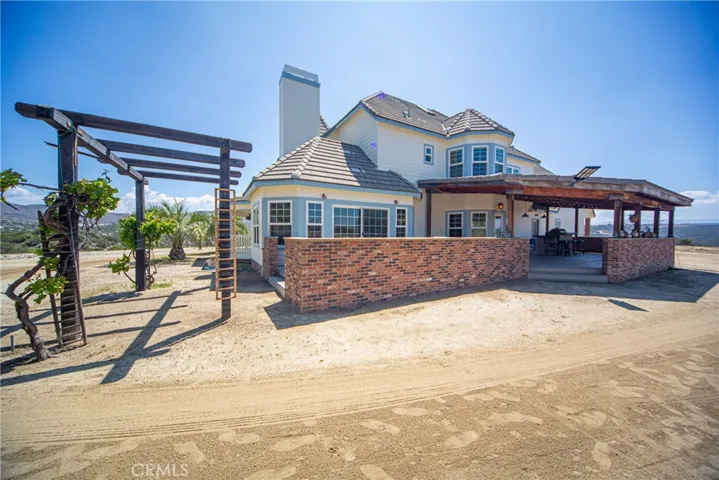 39911 Green Meadow Road, Temecula, California 92592