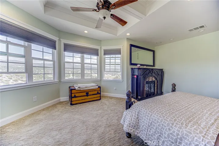 39911 Green Meadow Road, Temecula, California 92592