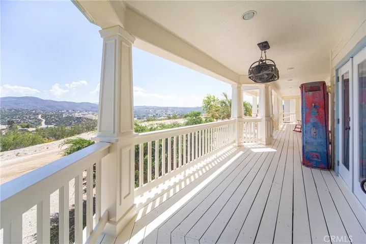 39911 Green Meadow Road, Temecula, California 92592