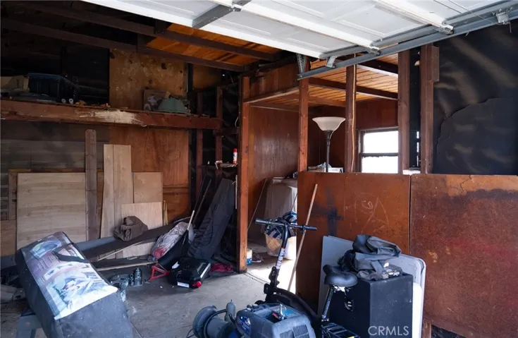 Garage: 1 car