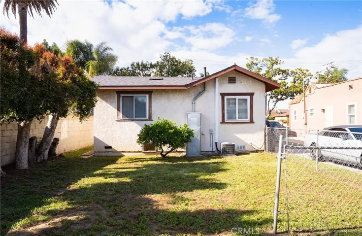 522 W Hillcrest Boulevard, Inglewood, California 90301