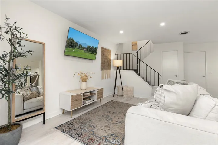 1632 Iowa, Costa Mesa, California 92626